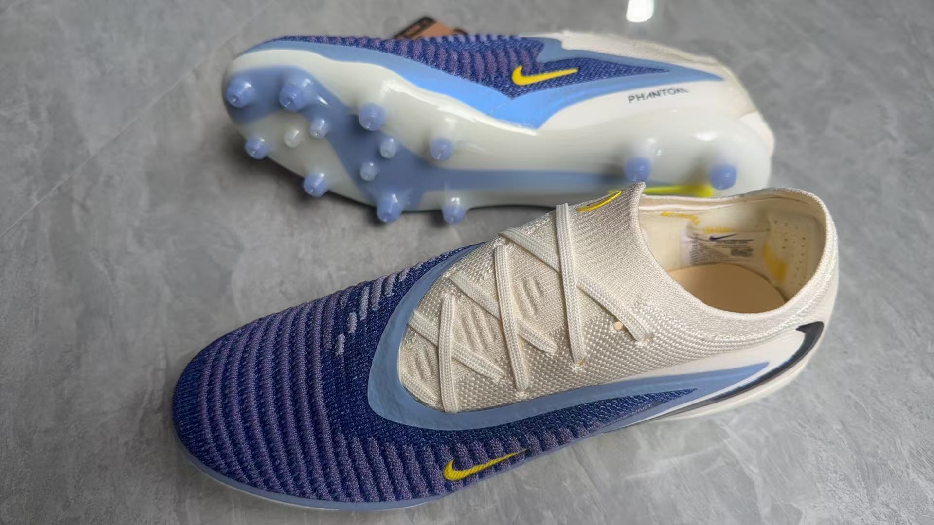 Nike Soccer Shoes-201